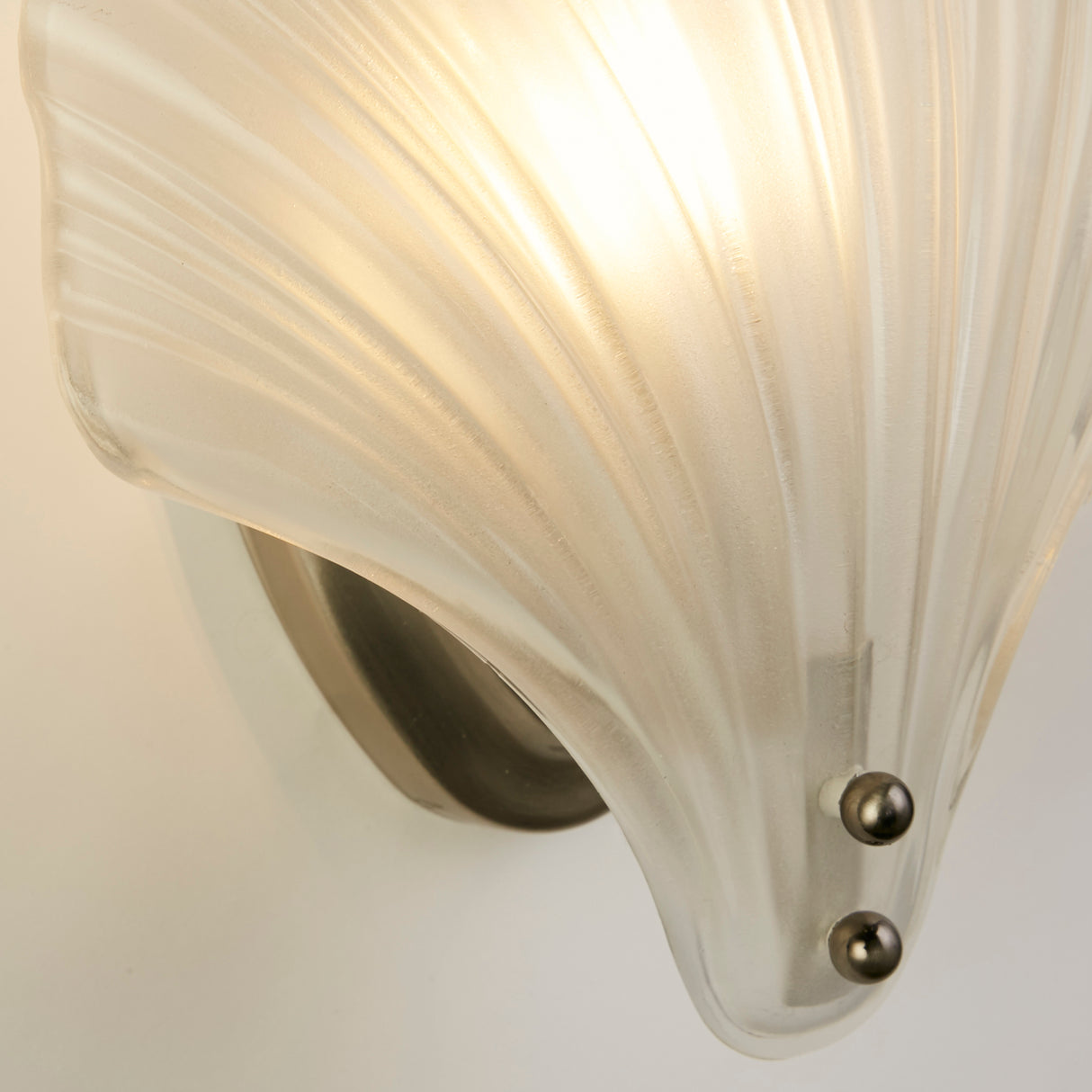 Searchlight Electric Shell 1Lt Wall Light, Satin Silver Metal &Frosted Glass IP44 28980SS