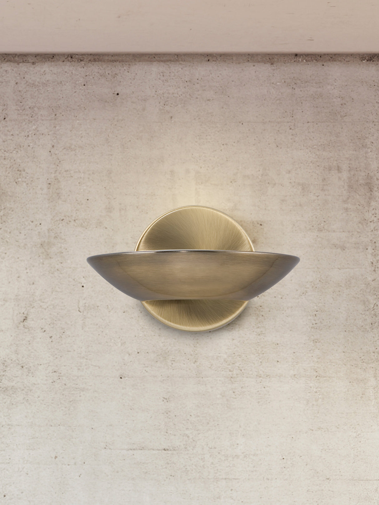 Searchlight Electric Sardina Uplight Wall Light - Antique Brass Metal 3209AB