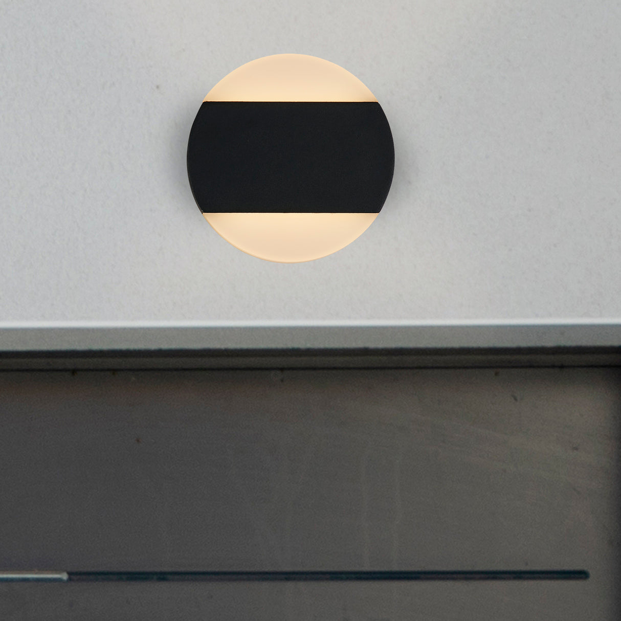 Searchlight Electric Cavern LED Outdoor Wall Light, Black 36130BK
