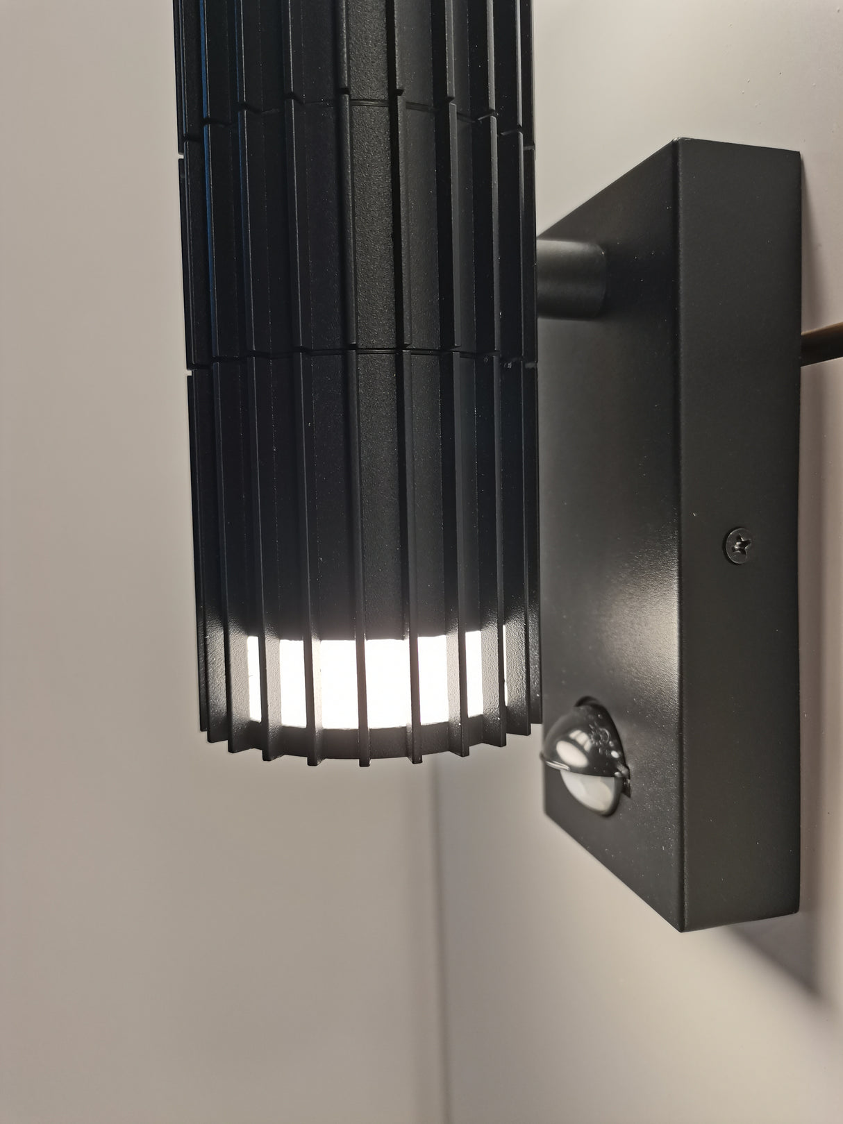 Searchlight Electric Detroit 2Lt Up/Down Outdoor Wall Light with PIR, Black Metal 37739BK-PIR