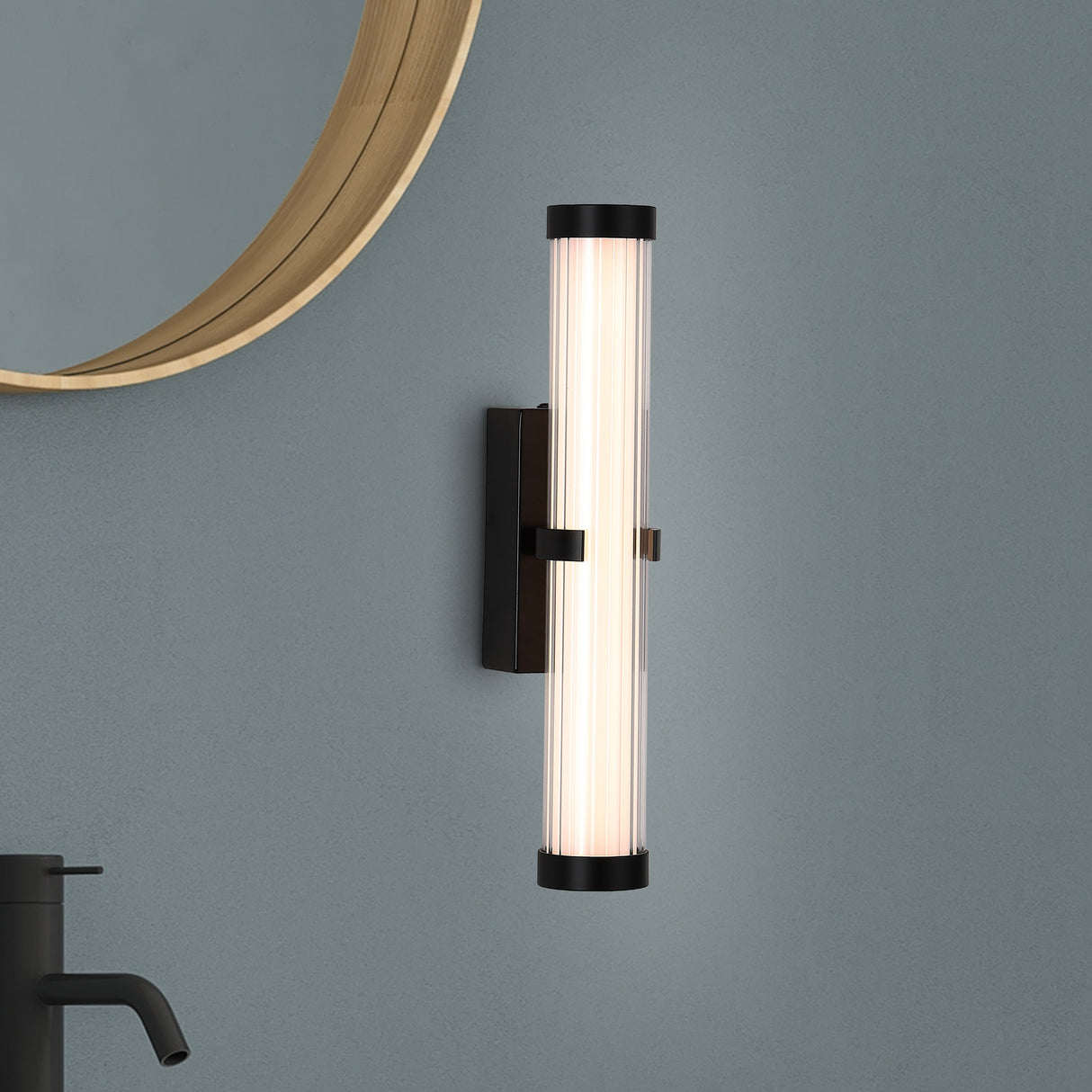 Searchlight Electric Clamp Wall Light - Black Metal, Ribbed Clear & Opal Diffuser 63124-1BK