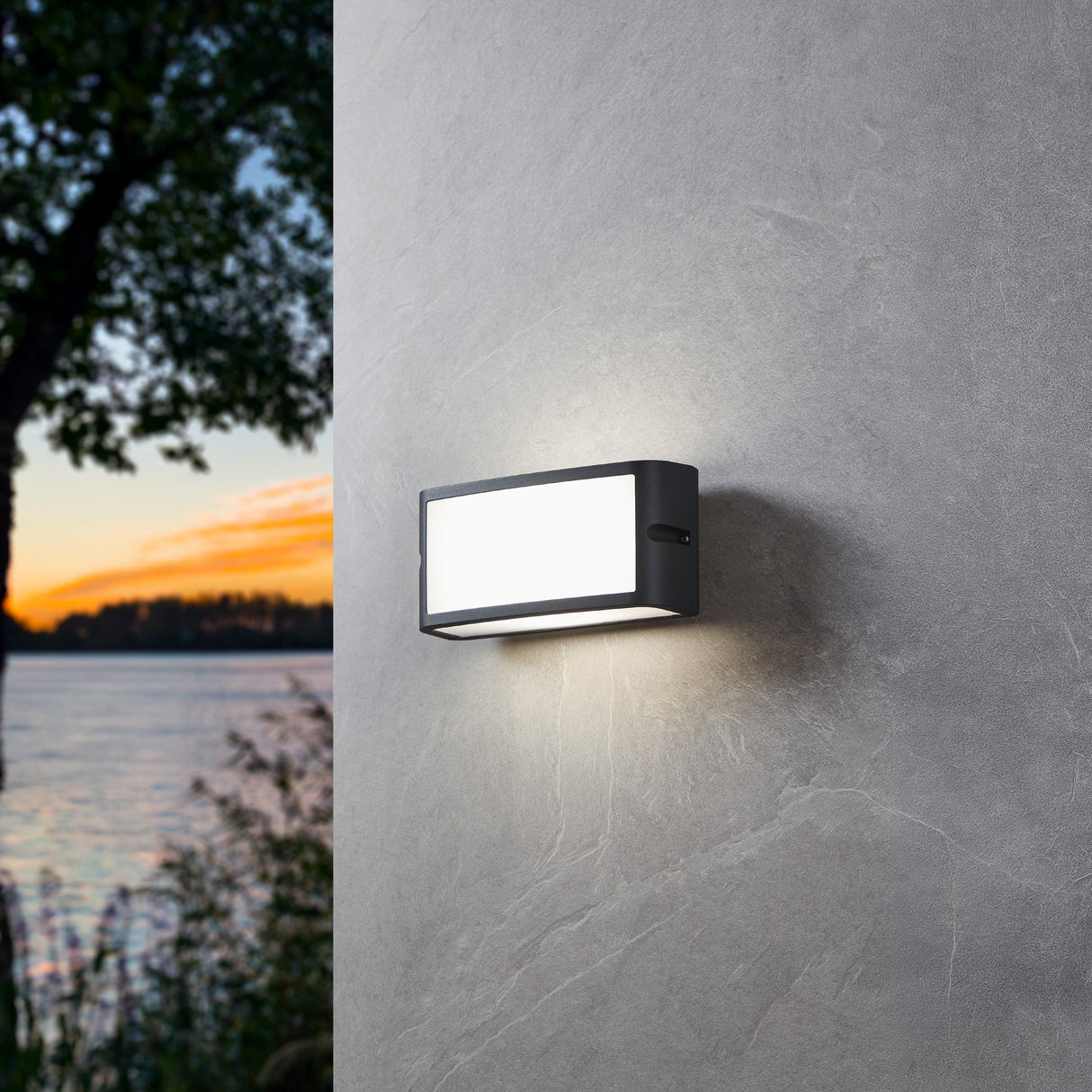 Eglo EU CAMARDA Outdoor LED Wall Light – Anthracite Aluminium, Neutral White, Modern Exterior Lighting