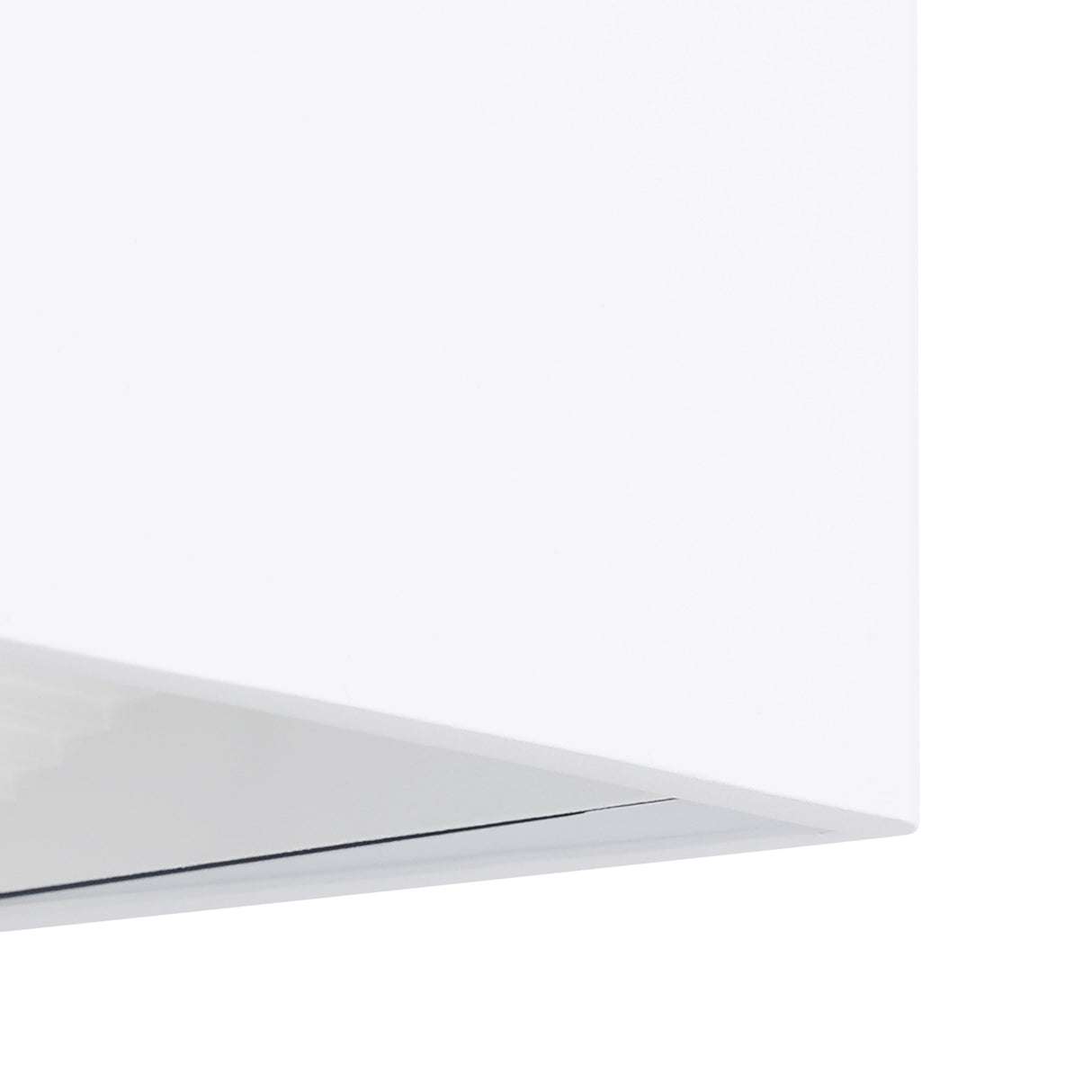 Eglo EU DONINNI?1 Outdoor LED Wall Light – White Aluminium, Integrated LED, Warm White, IP55 Exterior Lighting