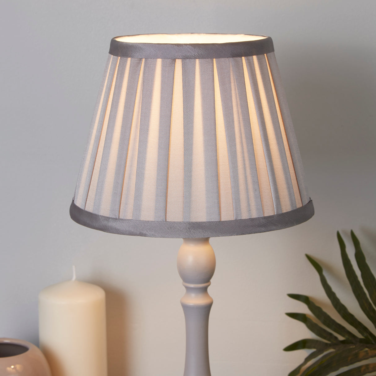 Searchlight Electric Raye Taper Pleat Silk Shade 20Cm Silver SO701930