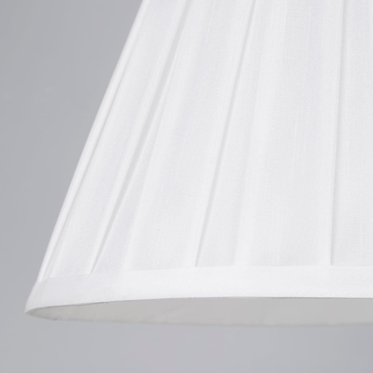 Searchlight Electric Raye Taper Pleat Silk Shade 30Cm White SO701935