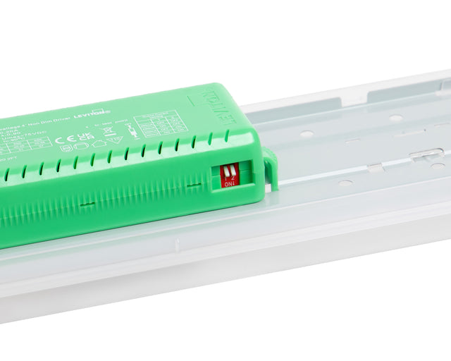 JCC JC180107/1-10V ToughLED™ Pro 4ft 41W 3000K/4000K/5700K IP66 FR 1-10V Emergency