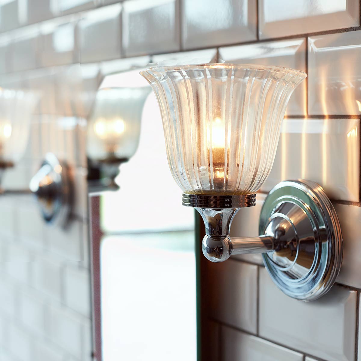Elstead Lighting Wall Light from the Austen range. Austen 1 Light Wall Light Product Code = BATH-AUSTEN1-PC