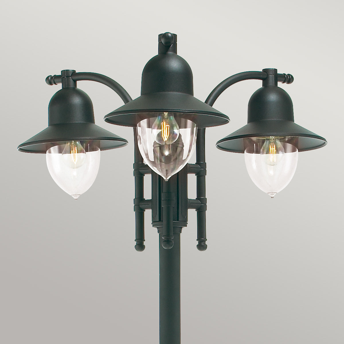 Norlys Como 3 Light Triple Head Post C7-BLACK