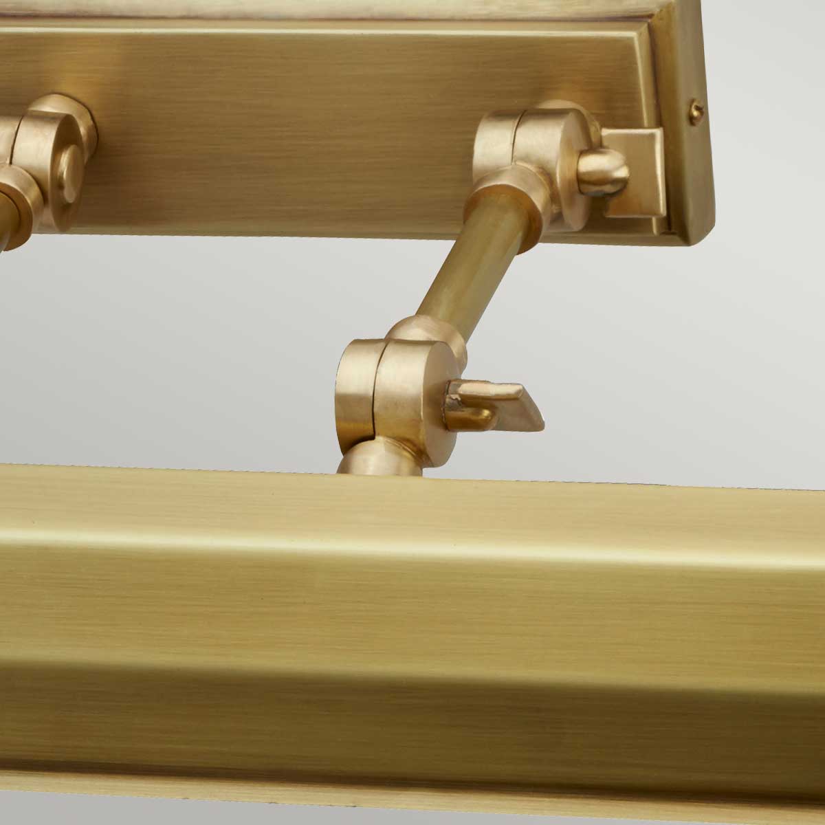 Elstead Lighting Picture Light from the Chawton range. Chawton Large Picture Light Product Code = CHAWTON-PLL-AB