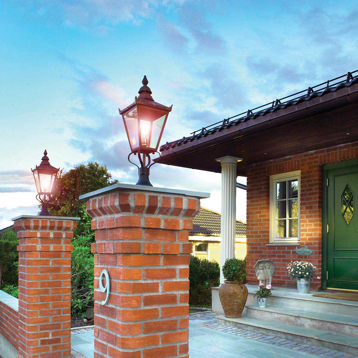 Norlys Chelsea 1 Light Pedestal Lantern CS3-COPPER