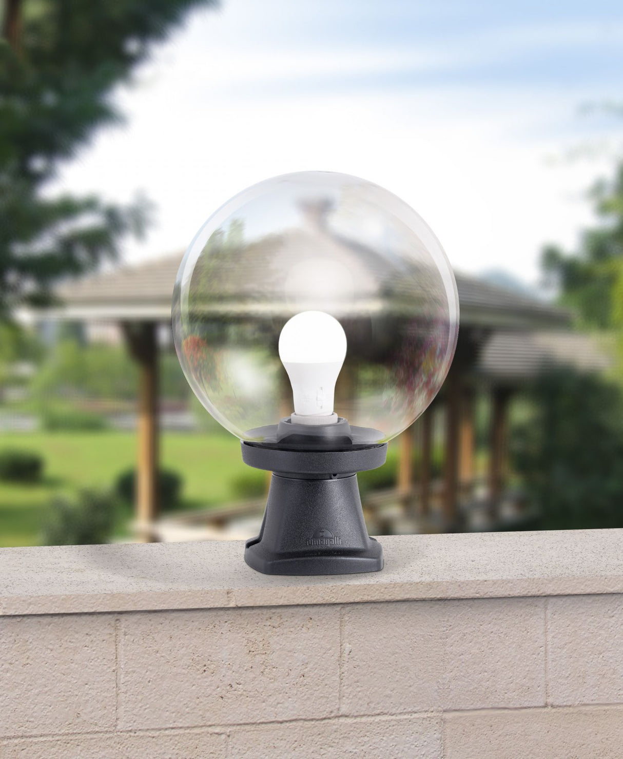 Magnalux Disma/G250 Black Bracket Clear E27 Wall Light Part Number - DISMA/G250BLCL