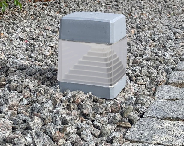 Magnalux Ester Black Clear LED 10W Spike Part Number - ESTERSPIKE/LED10BL