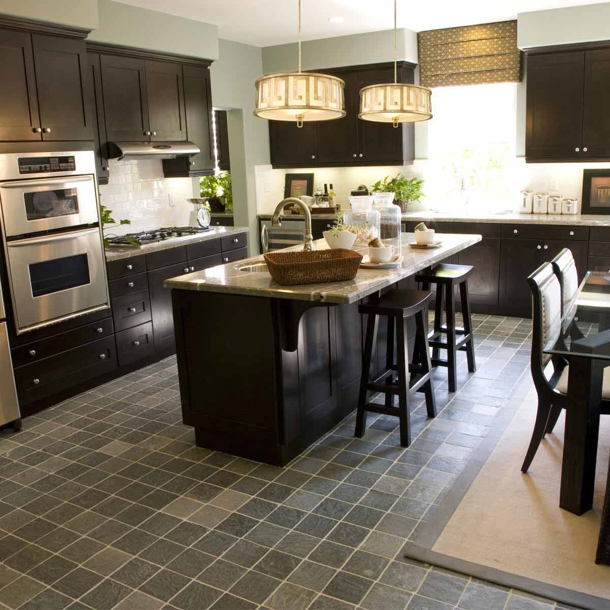 Gilded Nola Pendant from the Lemuria range. Lemuria 3 Light Duo-Mount Large Pendant Product Code = GN-LEMURIA-P-L