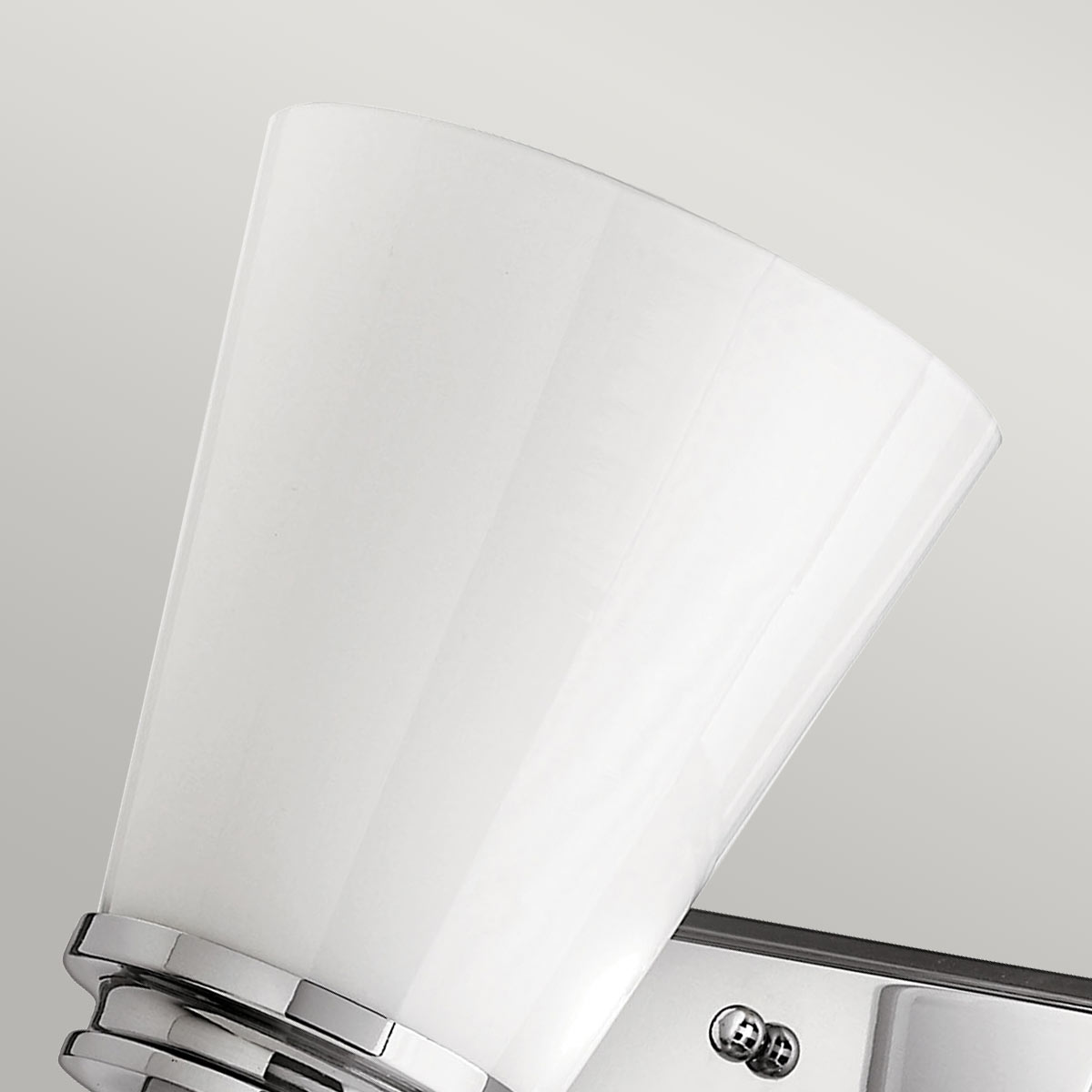 Hinkley Wall Light from the Avon range. Avon 1 Light Wall Light Product Code = HK-AVON1-BATH