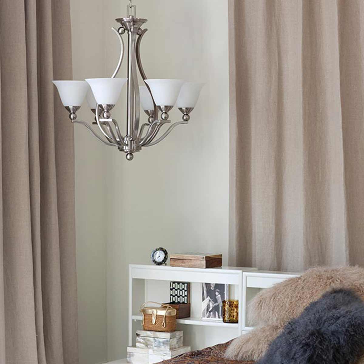 Hinkley Chandelier from the Bolla range. Bolla 5 Light Chandelier Product Code = HK-BOLLA5