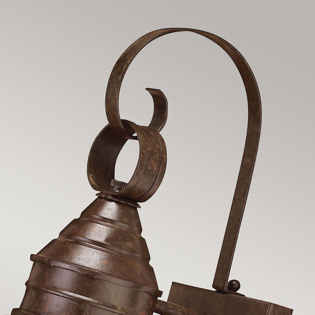 Hinkley Outdoor Wall Light from the Cape Cod range. Cape Cod 1 Light Small Wall Lantern Product Code = HK-CAPECOD2-S