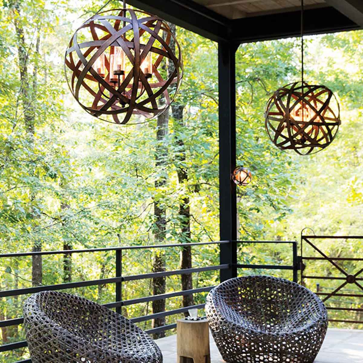 Hinkley Chandelier from the Carson range. Carson 5 Light Outdoor Chandelier Product Code = HK-CARSON-5P