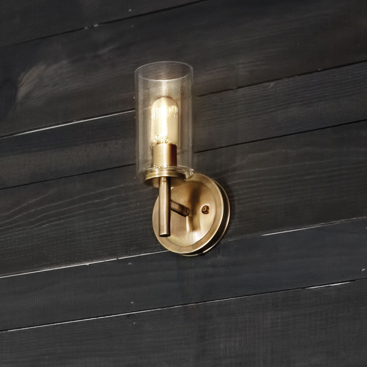 Hinkley Wall Light from the Collier range. Collier 1 Light Wall Light Product Code = HK-COLLIER1