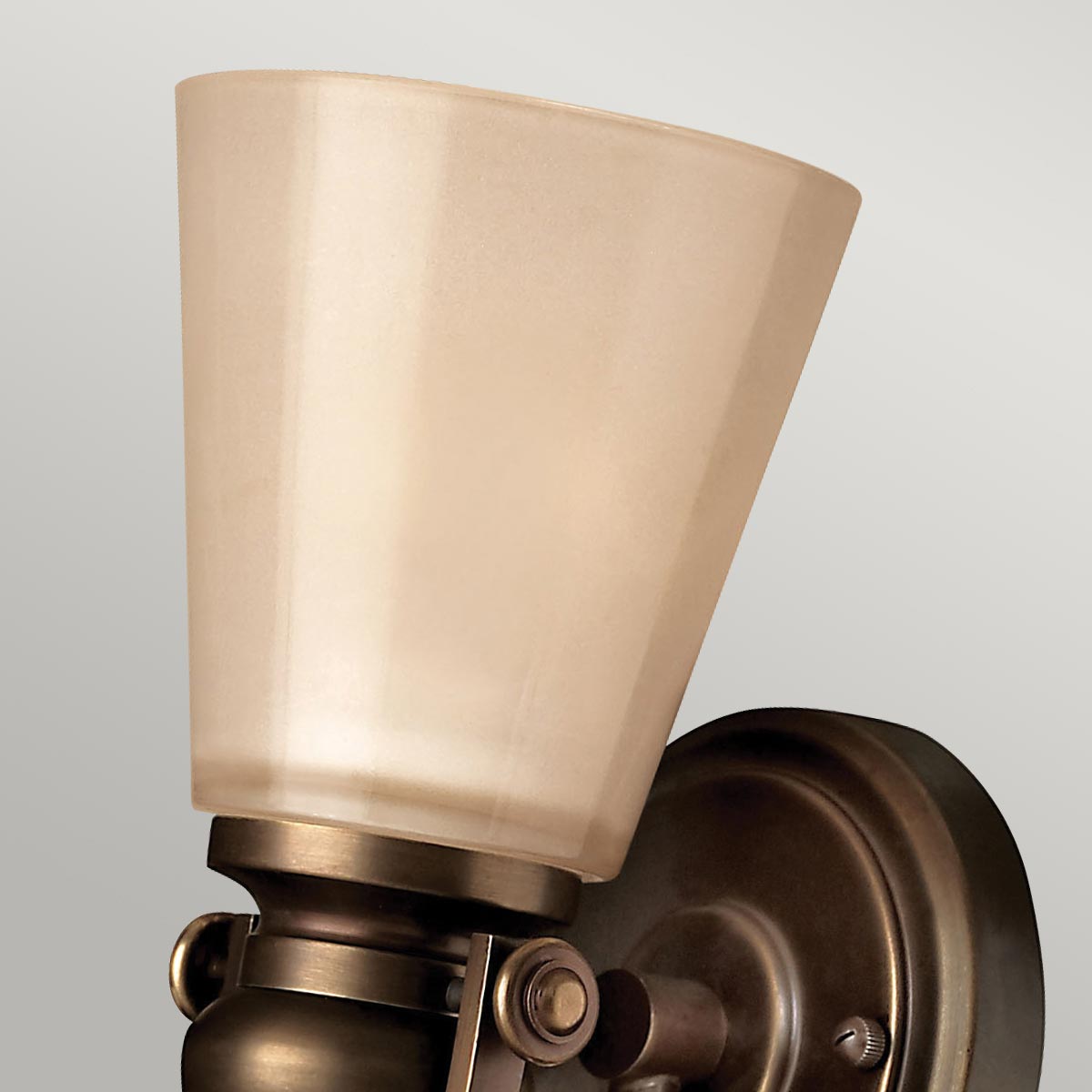 Hinkley Wall Light from the Mayflower range. Mayflower 1 Light Wall Light Product Code = HK-MAYFLOWER1