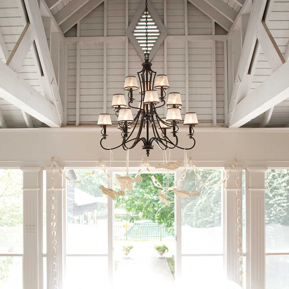 Hinkley Chandelier from the Plymouth range. Plymouth 15 Light Chandelier Product Code = HK-PLYMOUTH15