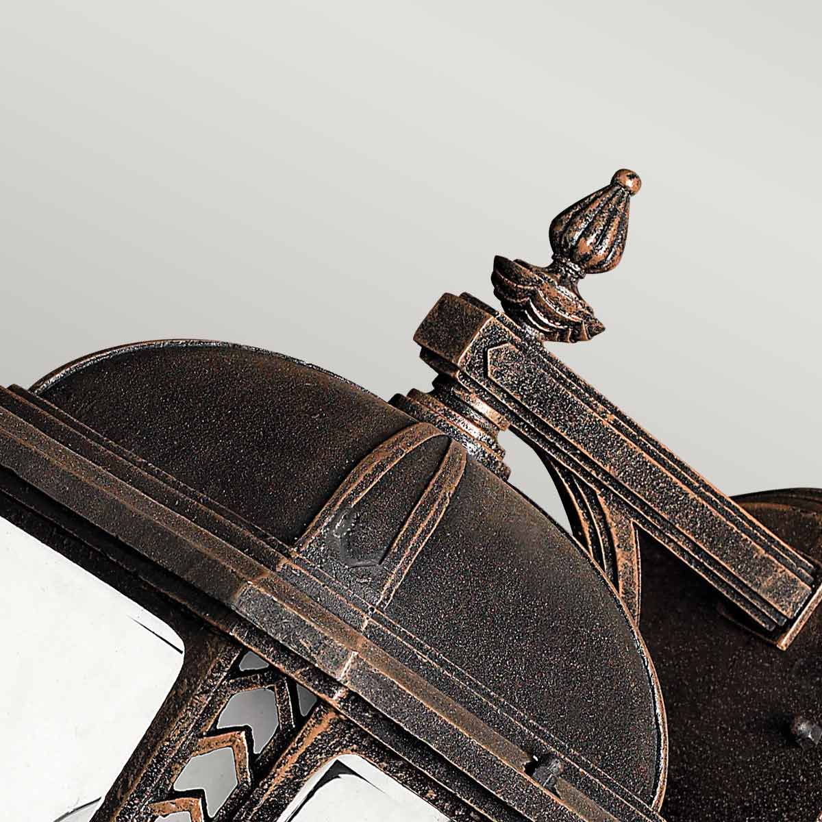 Hinkley Outdoor Wall Light from the Wabash range. Wabash 2 Light Medium Wall Lantern Product Code = HK-WABASH2-M