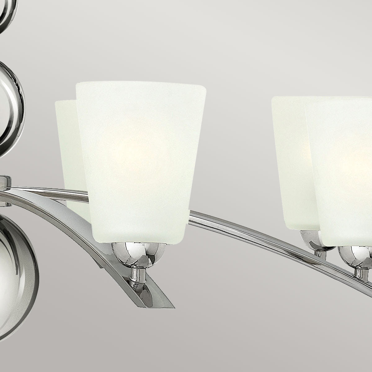 Hinkley Chandelier from the Zelda range. Zelda 8 Light Chandelier Product Code = HK-ZELDA8-PN