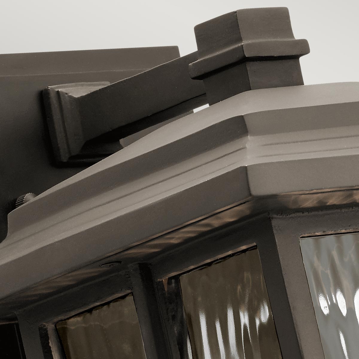 Kichler Outdoor Wall Light from the Beacon Square range. Beacon Square 1 Light Medium Wall Lantern Product Code = KL-BEACON-SQUARE-M-OZ