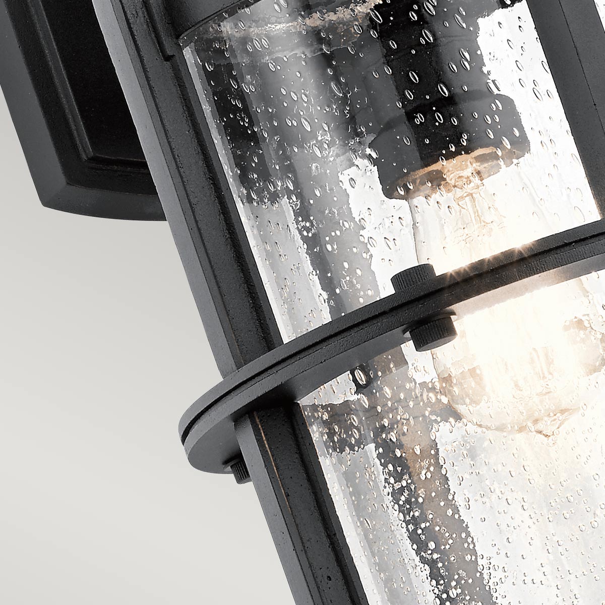 Kichler Outdoor Wall Light from the Suri range. Suri 1 Light Wall Lantern Product Code = KL-SURI-L