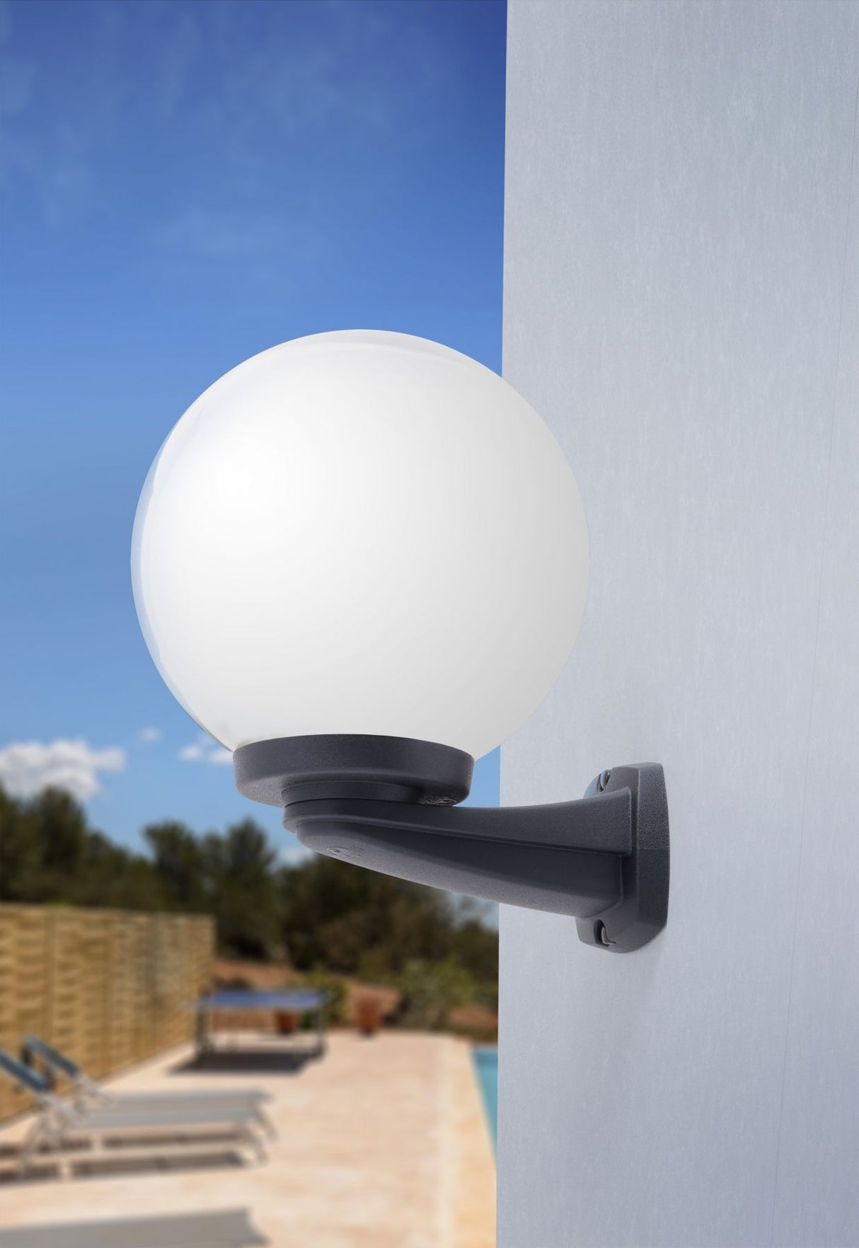 Magnalux Nardo/G250 Black Bracket Opal 250 Globe Wall Light Part Number - NARDO/G250BLOP