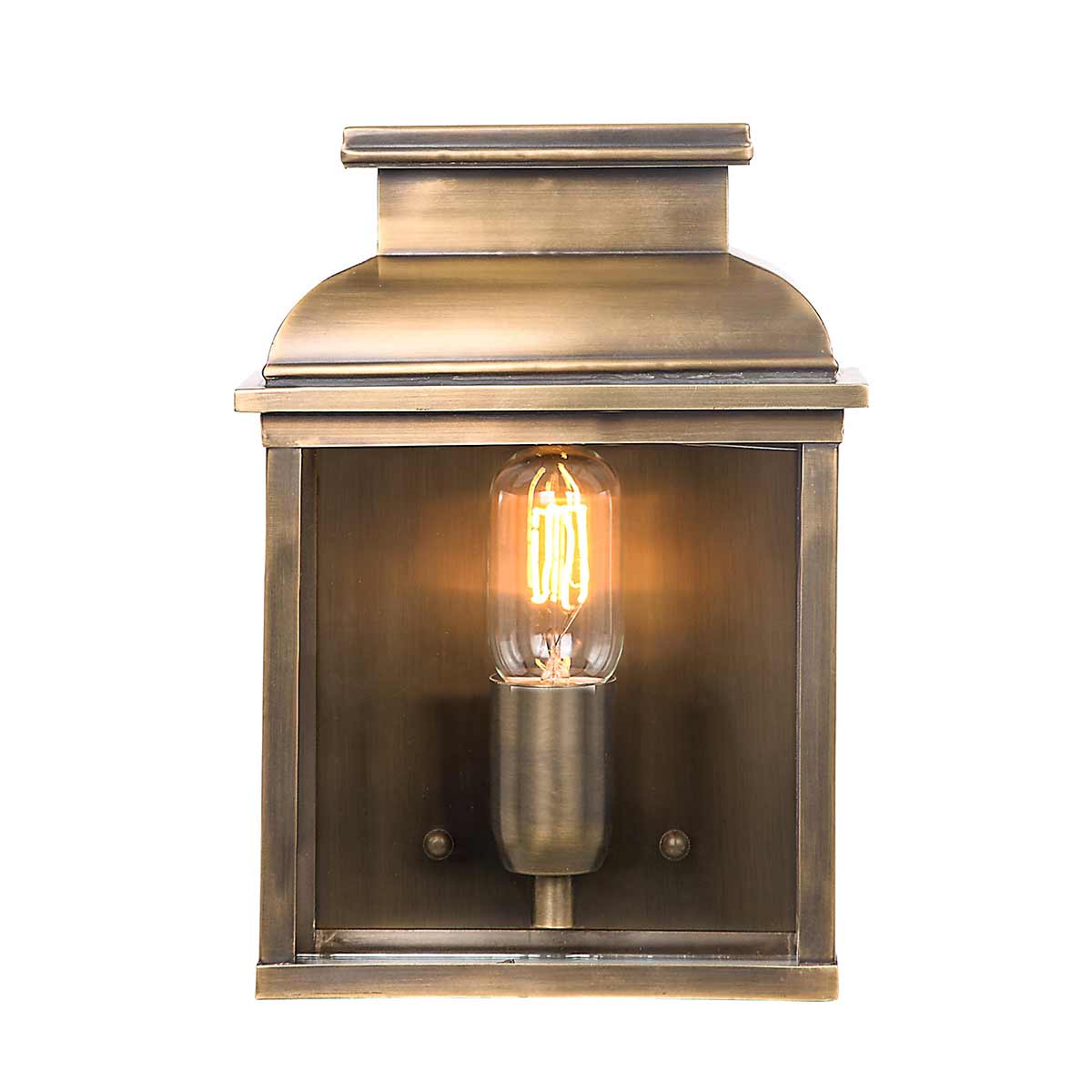 Elstead Lighting Outdoor Wall Light from the Old Bailey range. Old Bailey 1 Light Wall Lantern - Brass Product Code = OLD-BAILEY-BR