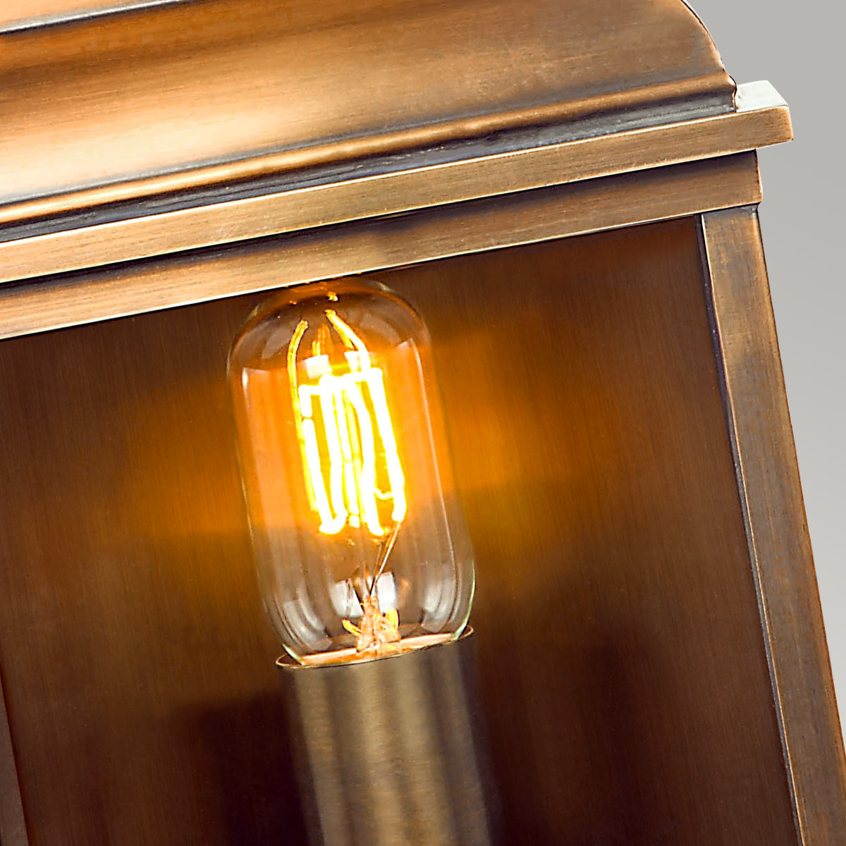 Elstead Lighting Outdoor Wall Light from the Old Bailey range. Old Bailey 1 Light Wall Lantern - Brass Product Code = OLD-BAILEY-BR
