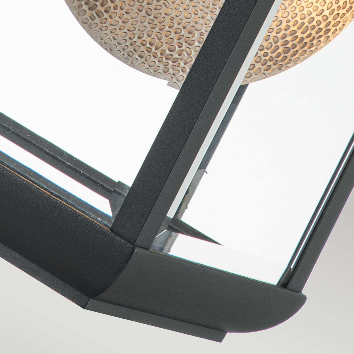 Quoizel Outdoor Wall Light from the Byron range. Byron 1 Light Large Wall Lantern Product Code = QZ-BYRON-L-GR