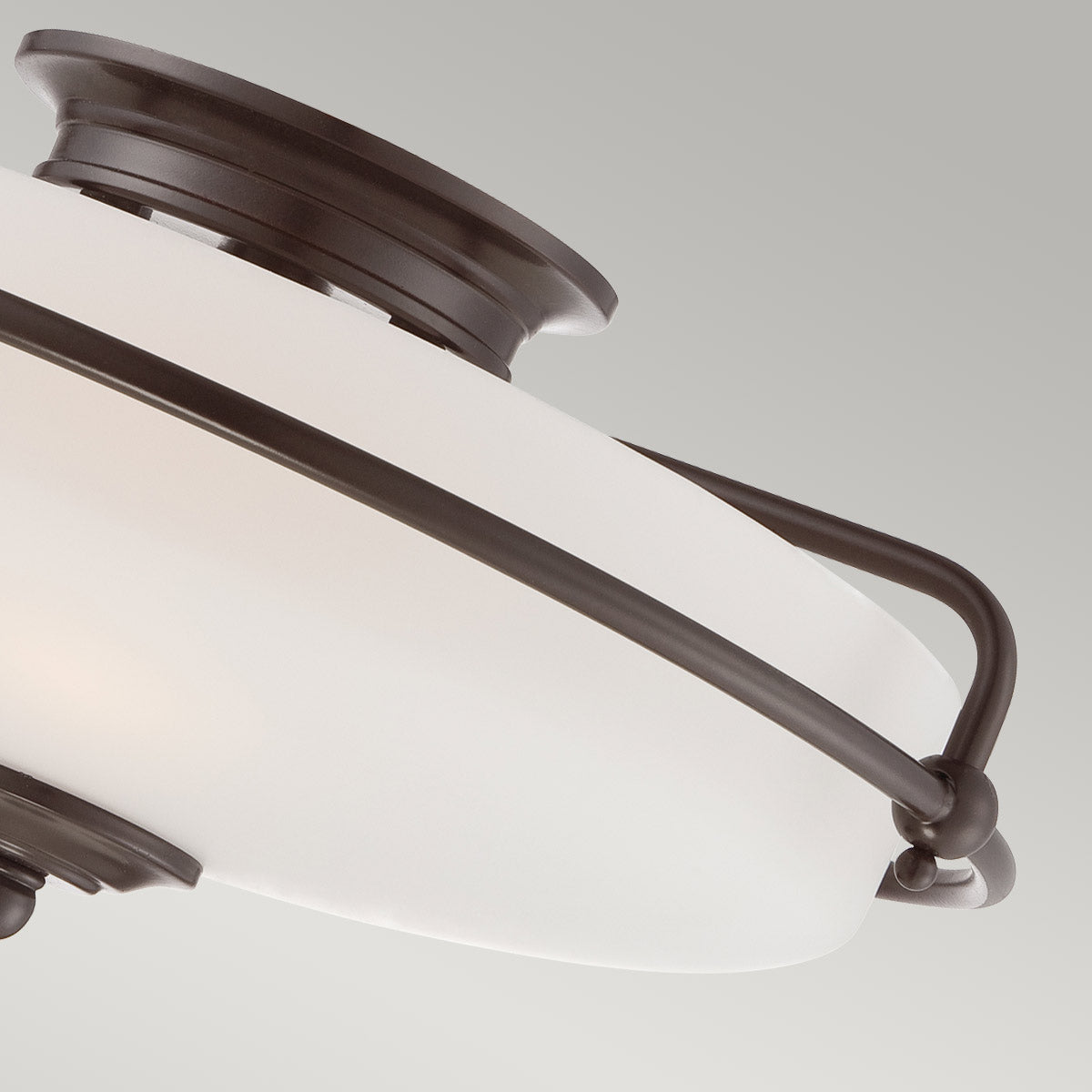 Quoizel Ceiling Flush from the Griffin range. Griffin 3 Light Flush Product Code = QZ-GRIFFIN-F-PN