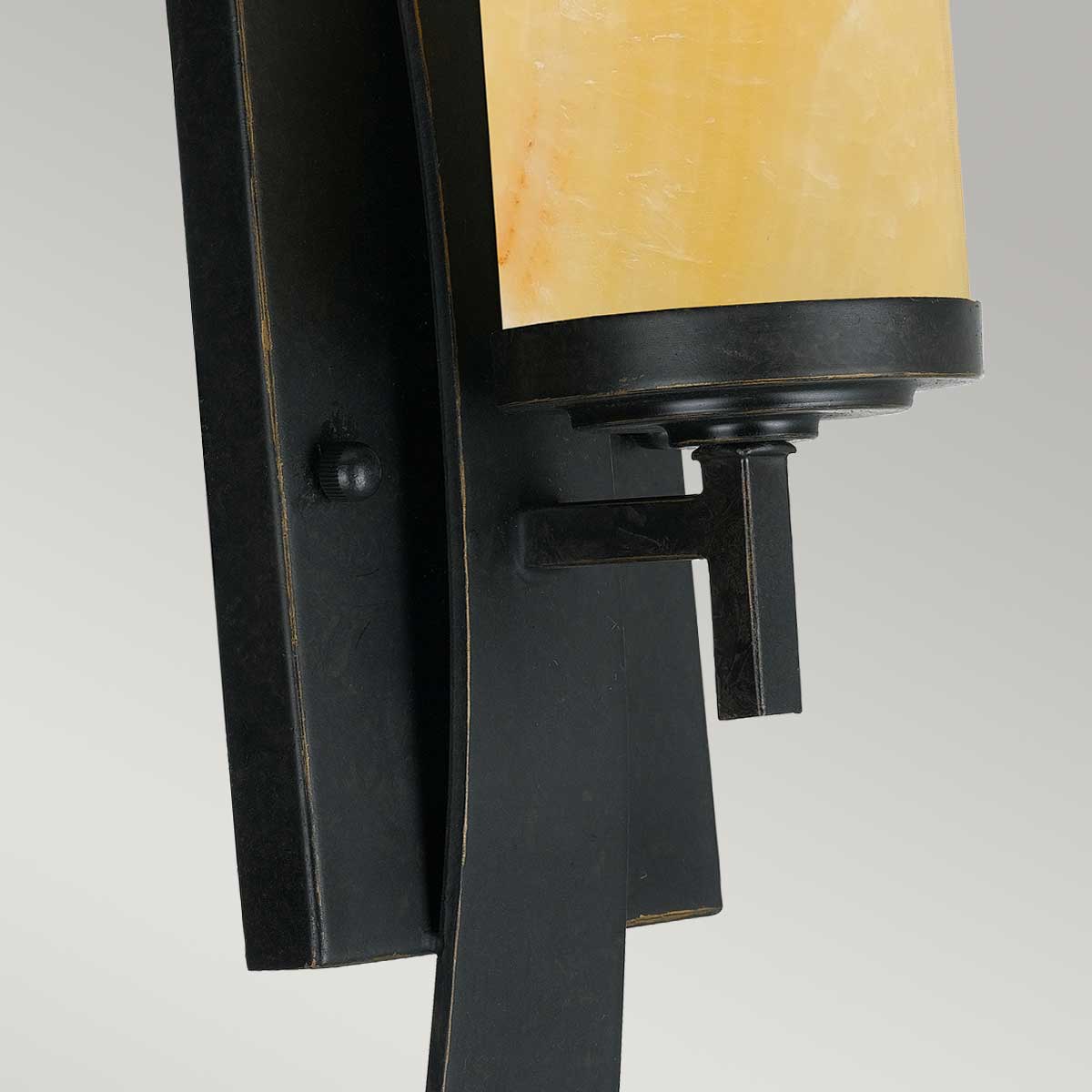 Quoizel Wall Light from the Kyle range. Kyle 1 Light Wall Light Product Code = QZ-KYLE1