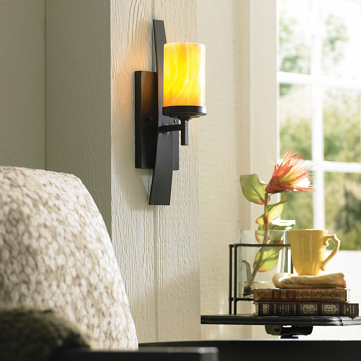 Quoizel Wall Light from the Kyle range. Kyle 1 Light Wall Light Product Code = QZ-KYLE1
