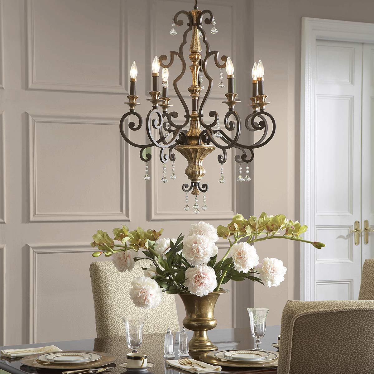 Quoizel Chandelier from the Marquette range. Marquette 6 Light Chandelier Product Code = QZ-MARQUETTE6-A