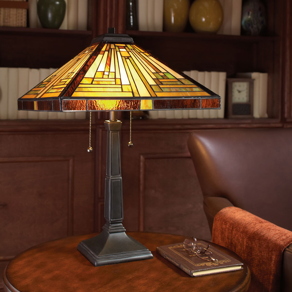 Quoizel Table Lamp from the Stephen range. Stephen 2 Light Table Lamp Product Code = QZ-STEPHEN-TL