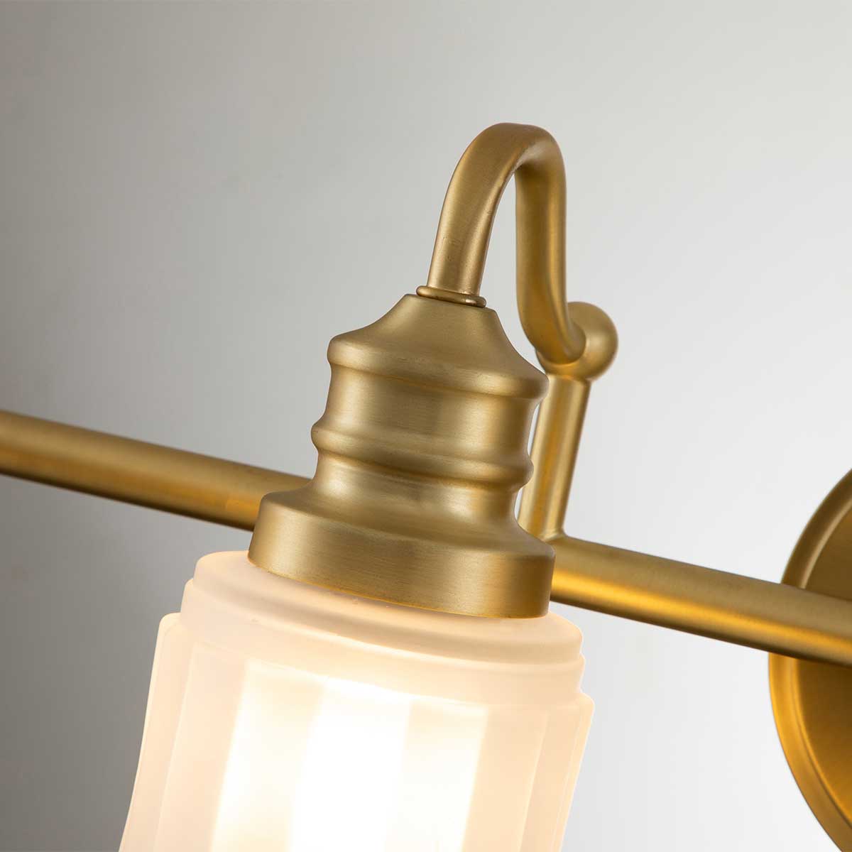 Quoizel Wall Light from the Swell range. Swell 4 Light Wall Light Product Code = QZ-SWELL4-BB-BATH