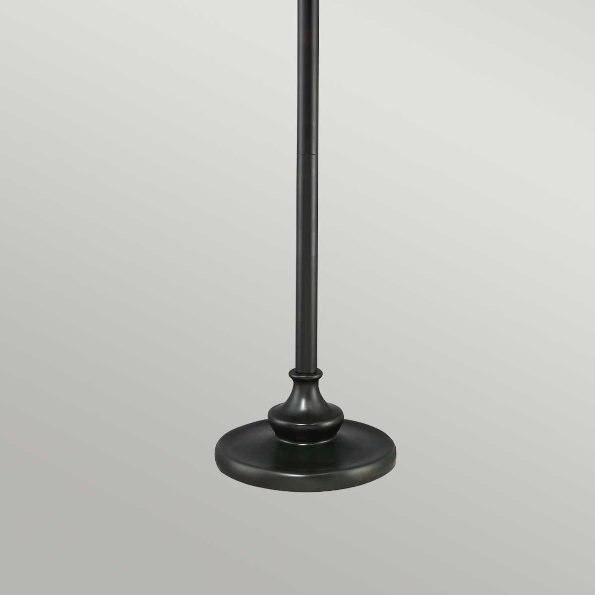 Quoizel Floor Lamp from the Victory range. 2 Light Victory Floor Lamp Product Code = QZ-VICTORY-FL