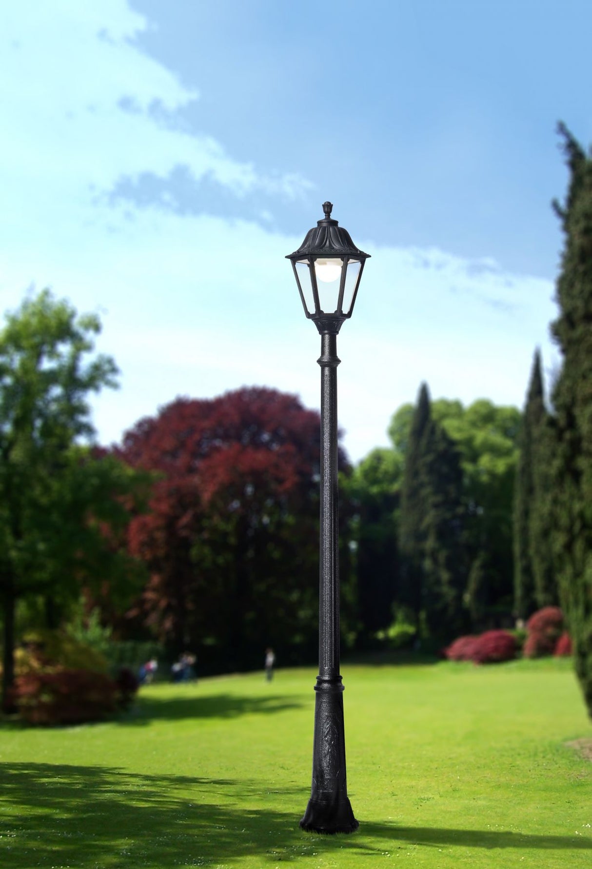 Magnalux Ricu/Bisso/Rut Black Clear E27 3-Light Large Post Part Number - RICU/BISSO/RUT3L