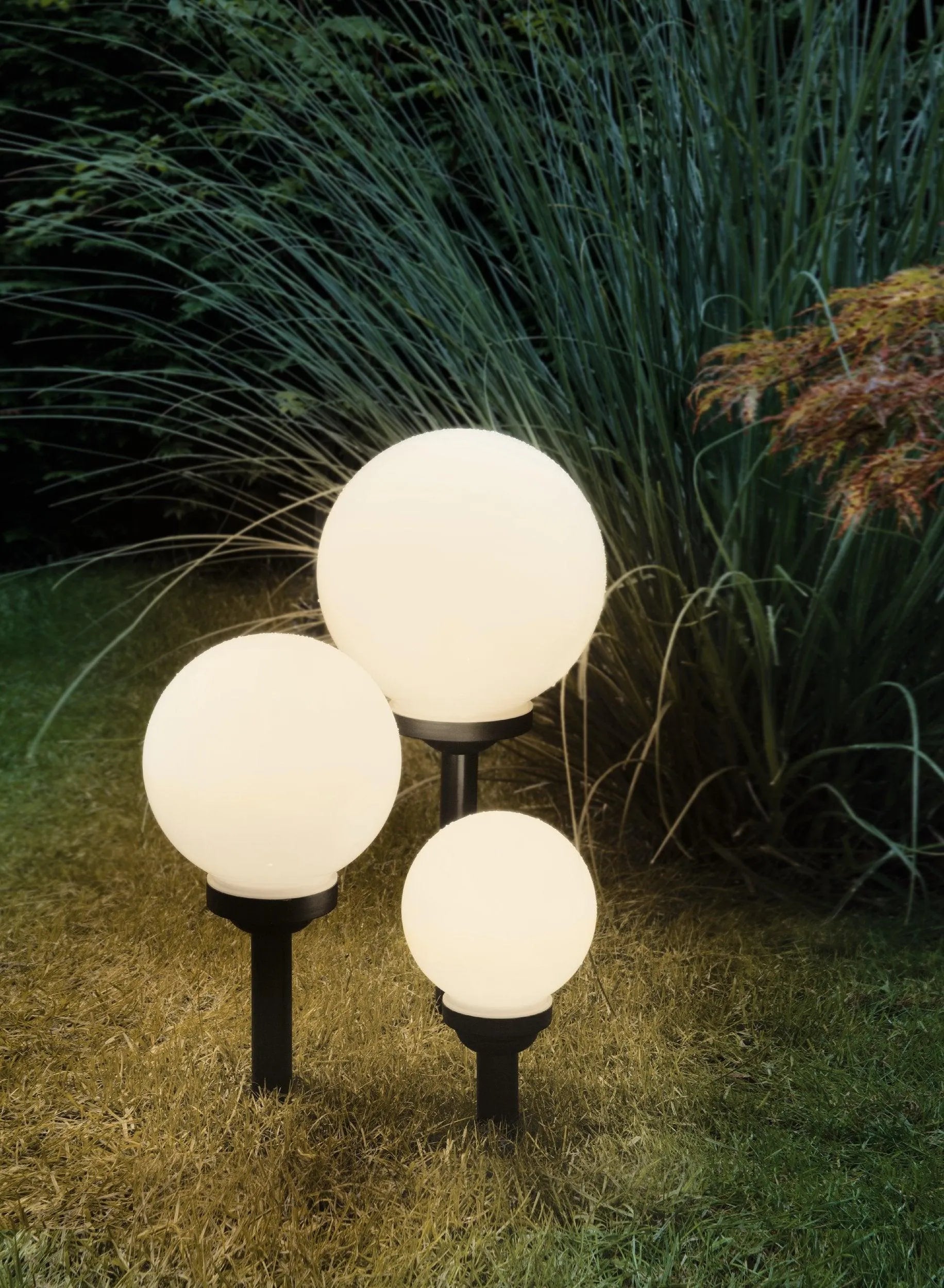 Outdoor Garden Solar Light Fittings