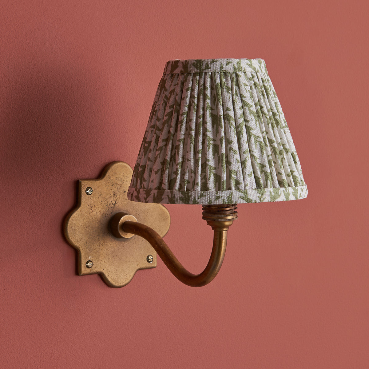 Endon Lighting Anvil Curve & Leaf 16cm 113768 Anvil Curve & Leaf 16cm Wall Light