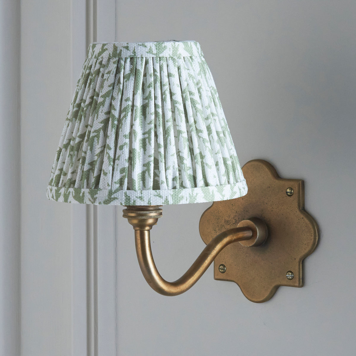 Endon Lighting Anvil Curve & Leaf 16cm 113768 Anvil Curve & Leaf 16cm Wall Light