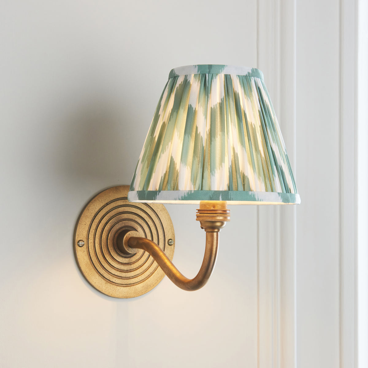 Endon Lighting Ripple Curve & Zigzag 16cm 114095 Ripple Curve & Zigzag 16cm Wall Light