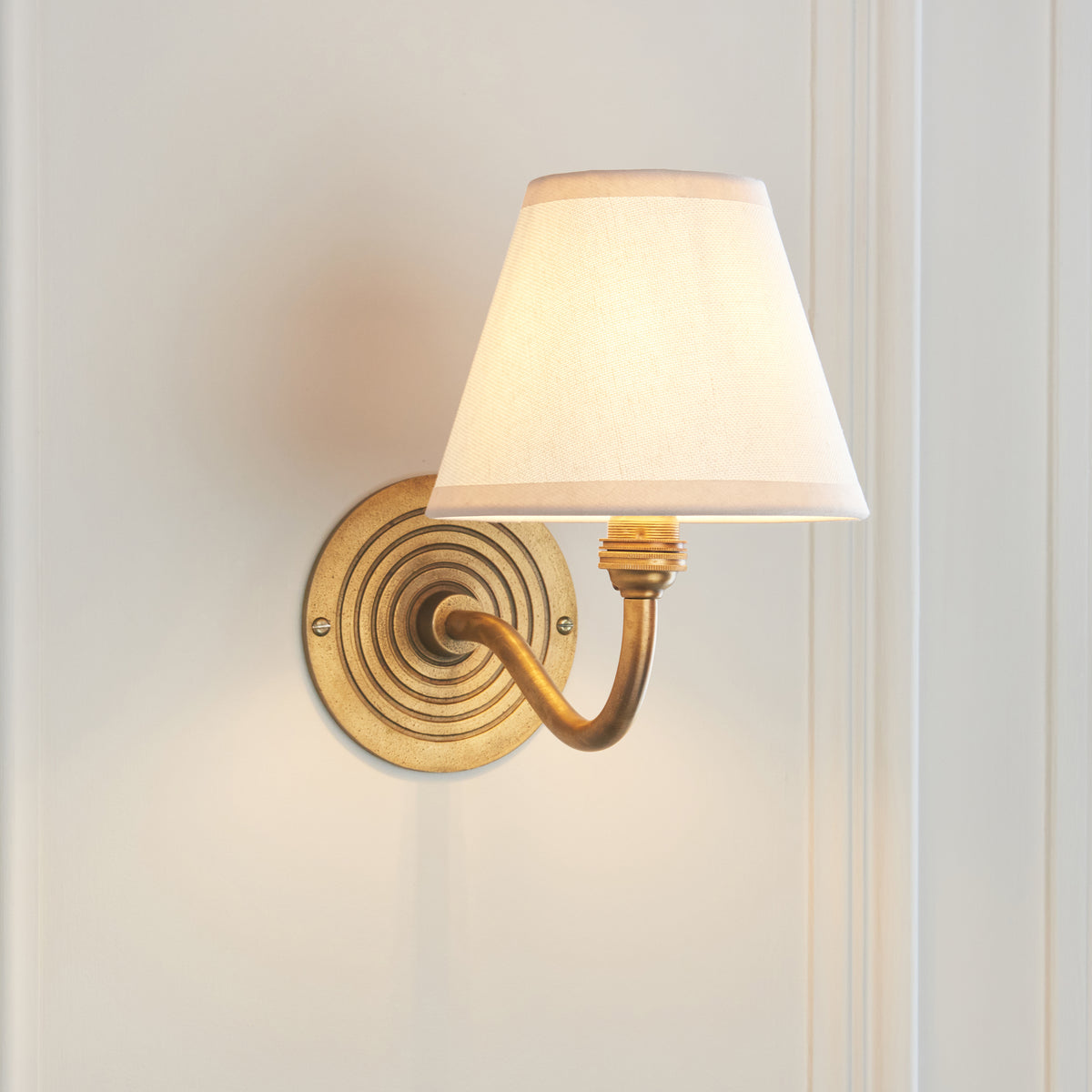 Endon Lighting Ripple Curve & Ivy 16cm 114101 Ripple Curve & Ivy 16cm Wall Light