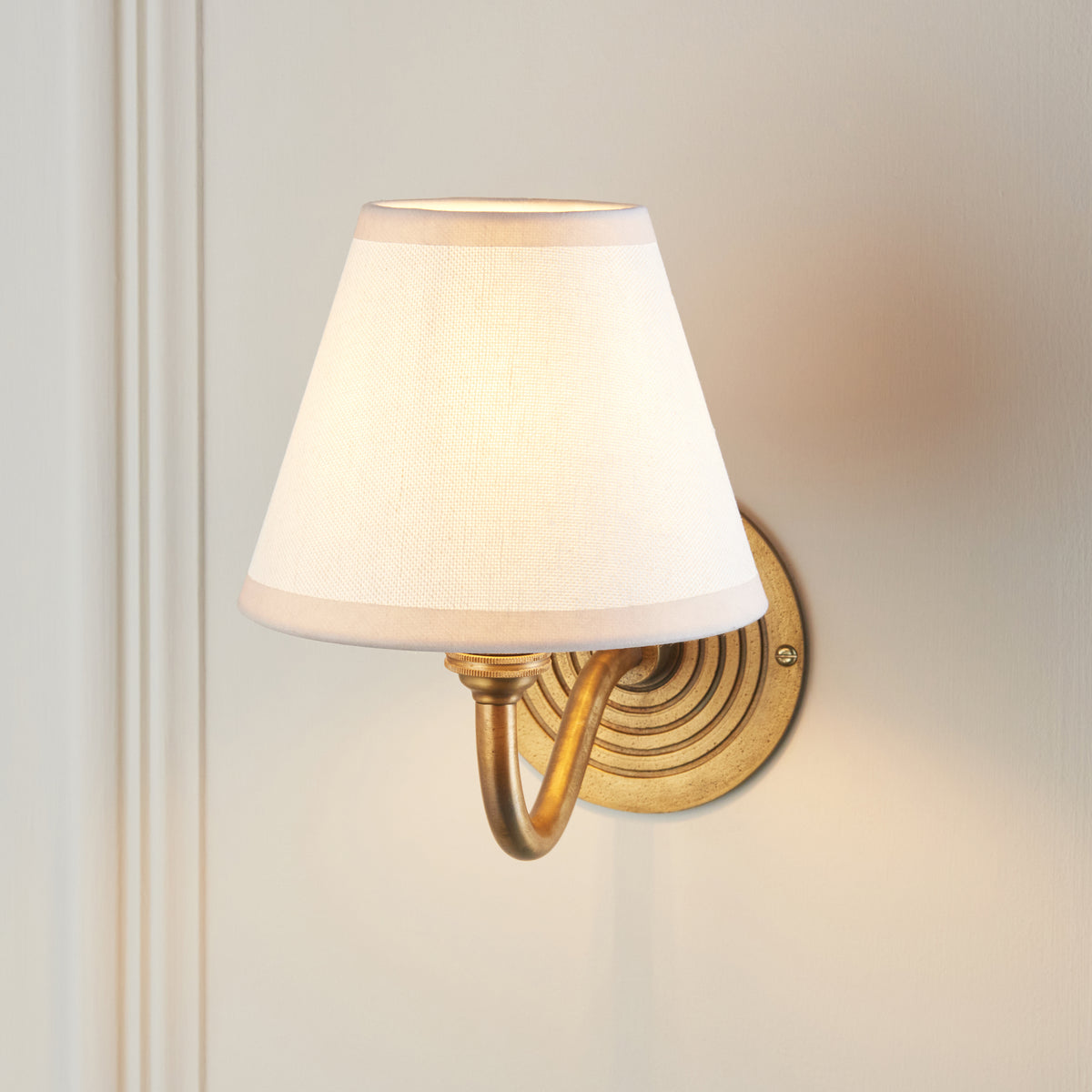 Endon Lighting Ripple Curve & Ivy 16cm 114101 Ripple Curve & Ivy 16cm Wall Light