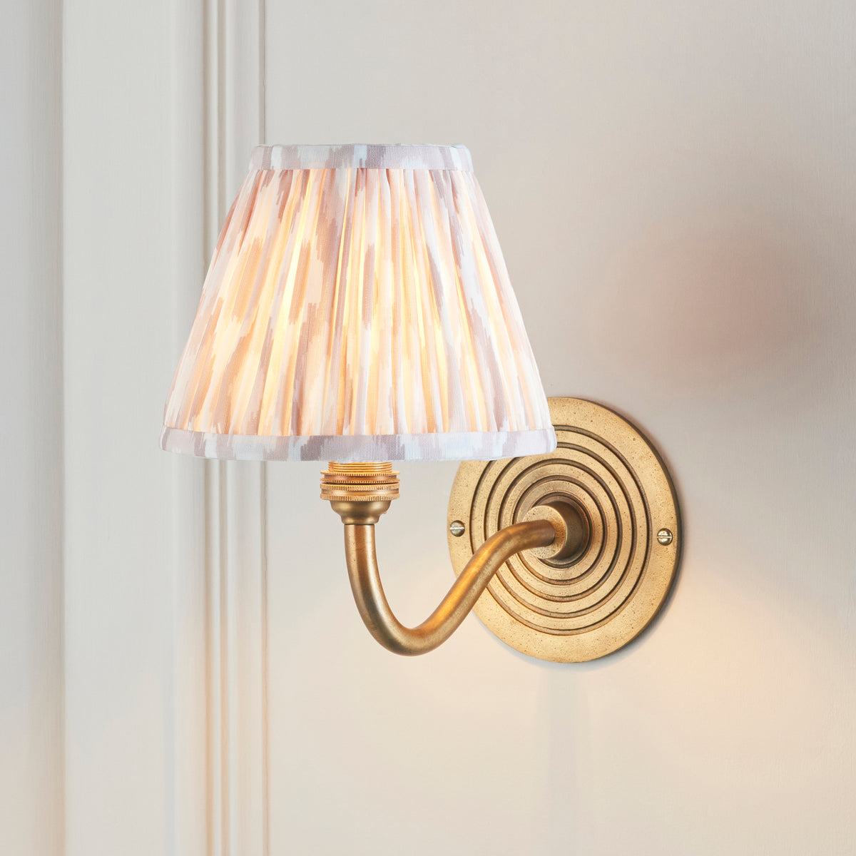 Endon Lighting Ripple Curve & Ikat 16cm 114102 Ripple Curve & Ikat 16cm Wall Light