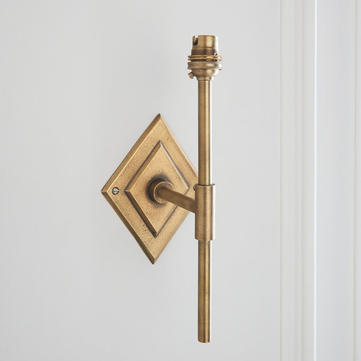 Endon Lighting Diamond Tall & Leaf 16cm 114133 Diamond Tall & Leaf 16cm Wall Light