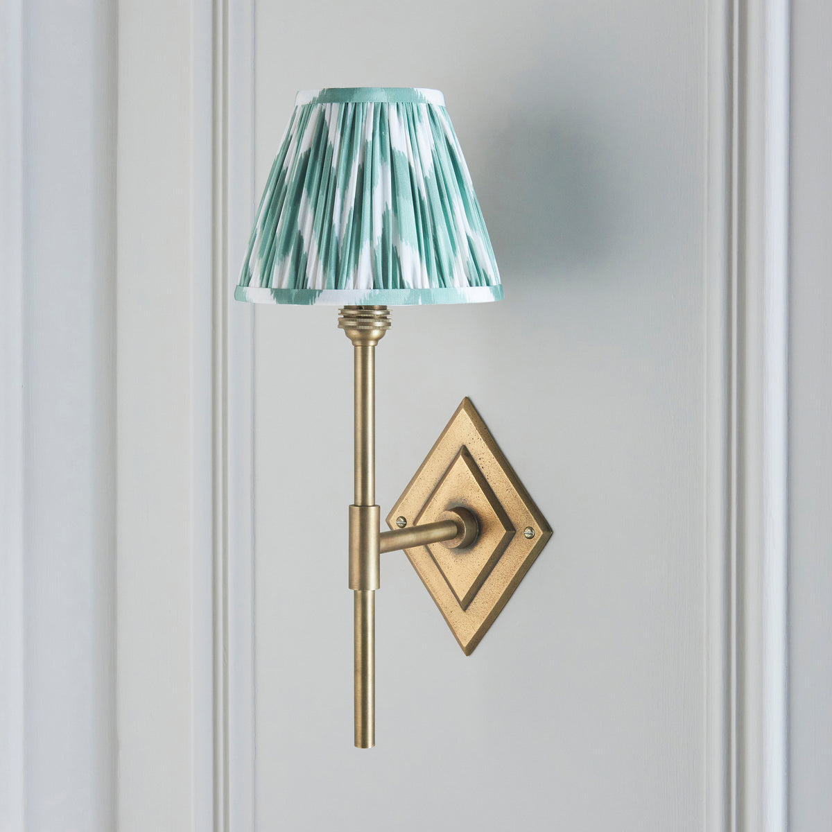 Endon Lighting Diamond Tall & Zigzag 16cm 114138 Diamond Tall & Zigzag 16cm Wall Light