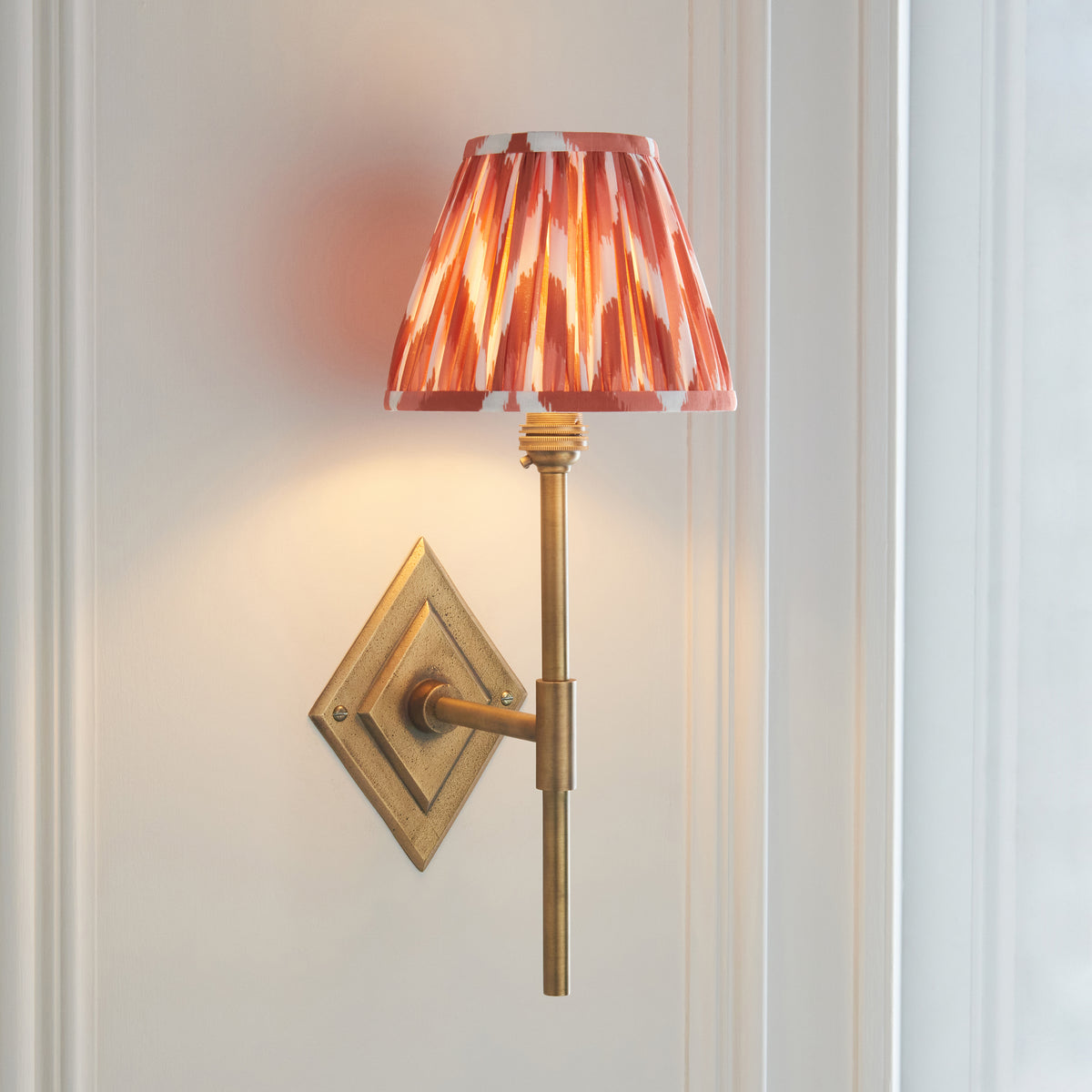 Endon Lighting Diamond Tall & Zigzag 16cm 114139 Diamond Tall & Zigzag 16cm Wall Light